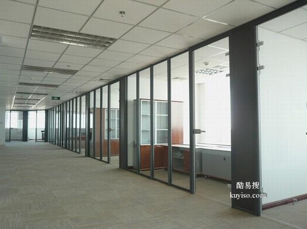 海淀区办公室玻璃隔断安装厂家 设计玻璃LOGO墙