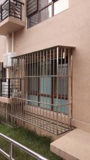 北京石景山区周边定做防盗门阳台护栏安装不锈钢防盗窗护窗
