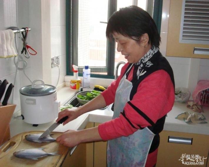 在沈陽找育兒嫂金牌月嫂住家保姆護老保姆做飯阿姨就選靜恩家政