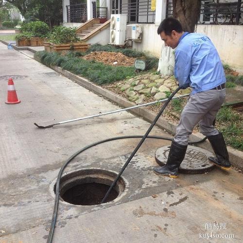 西城广场五联紫荆花路疏通下水道 化粪池清理 隔油池清底 抽污水