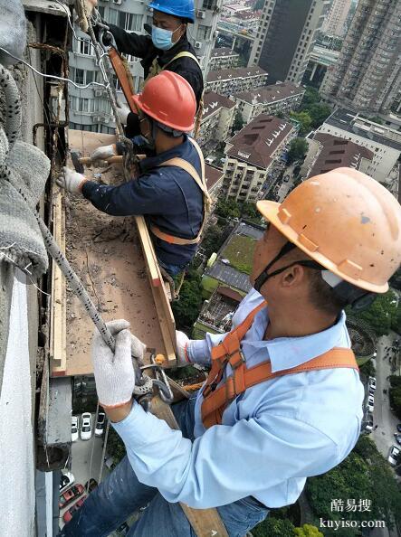 上海高空风帽安装加固打胶