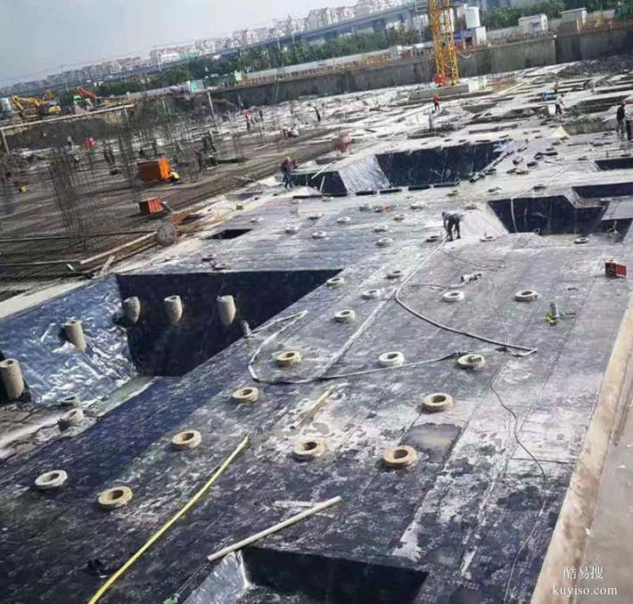 金山區(qū)山陽鎮(zhèn)專業(yè)屋頂漏水維修 各類建筑屋面瓦屋頂防水維修