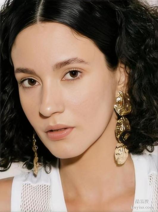 烏克蘭廣告模特，歐美模特香水廣告