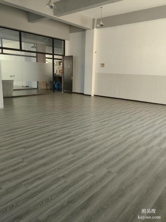 環(huán)翠張村雙創(chuàng)人孵化園133㎡中裝針對(duì)各大中小企業(yè)及辦公客戶招租