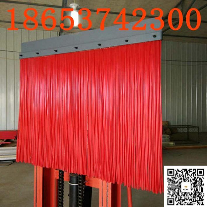 各式輸送機(jī)導(dǎo)料槽聚氨酯防塵簾，耐磨導(dǎo)料槽防塵簾定做