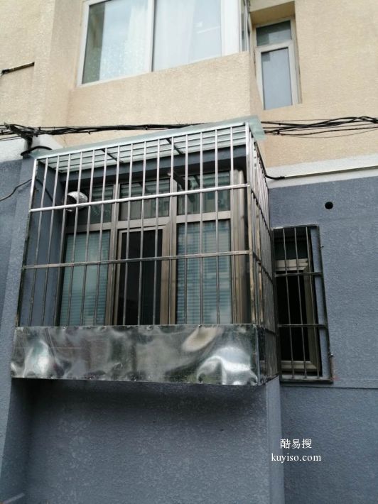 北京海淀蓟门桥安装阳台护栏护网安装窗户防盗窗护窗防盗门