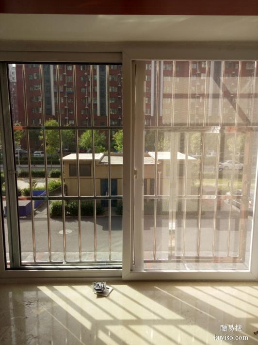 北京大兴庞各庄安装小区防盗窗护窗不锈钢护栏围栏安装